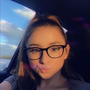 Meet your Posher, Lillian